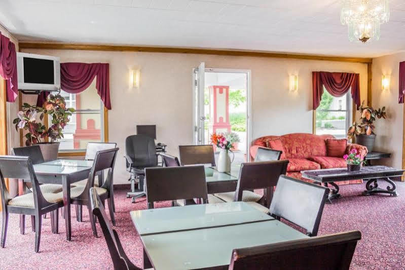 Rodeway Inn Mystic Exterior foto